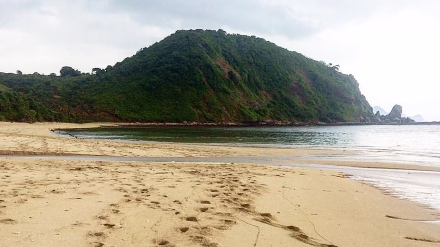 Pantai Nambung Sekotong